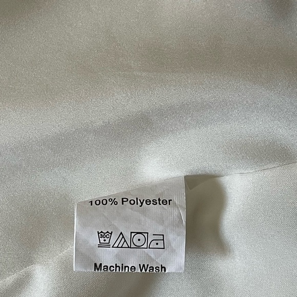 Casual Pink and Green V-Neck Flutter Sleeve Dress - Picture 7 of 7